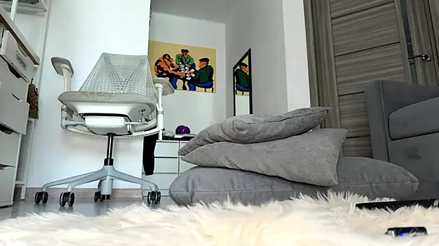 MonaBurn - HOT oil show+hard slap ass