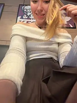 -NaughtyAngel- - SUCK DILDO RISKY IN PUBLIC UNDER TABLE😳