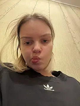 AshleyMur - naked show