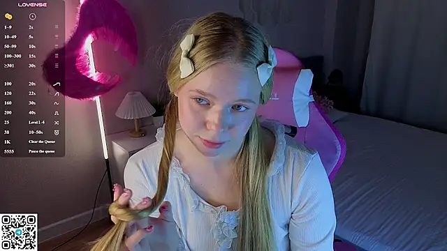 Sweet_Angelll - spank softy ass until red 20 times