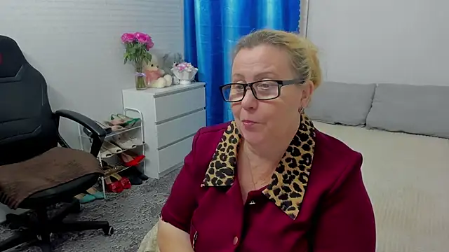 Frau_Marta - surprise