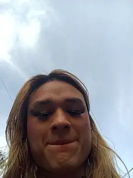 Lilit_doll_ - Show feets in street