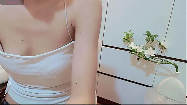 Sarah-ery - have fun with me
