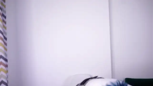 ShonaDevitis - lick finger