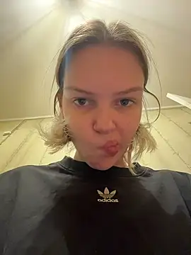 AshleyMur - naked show