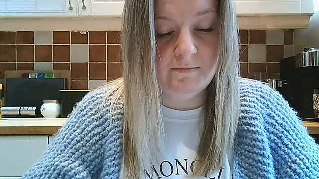 Lola-May - NAUGHTY VIDEO IN PM (last tipper)