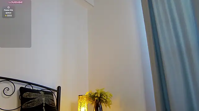 AnisLane - zoom pussy