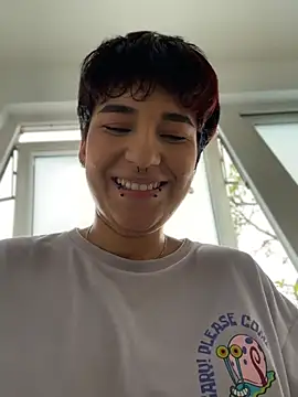 Emma_cute7 - Off pantys + control 1 min