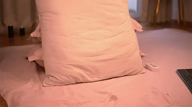 KiaraValez - Pleasure for kitty