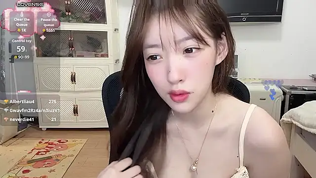 Umi-dd - 站着口口宝宝的假jj（国王控制10min)