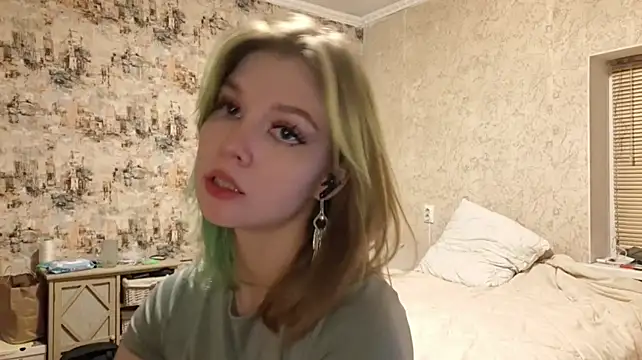 KymberlyKarhoff - Spank my big ass hard x15
