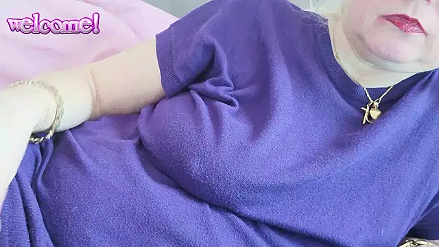 Martachatte - “​je ​te ​montre ​mes ​gros ​seins ​
