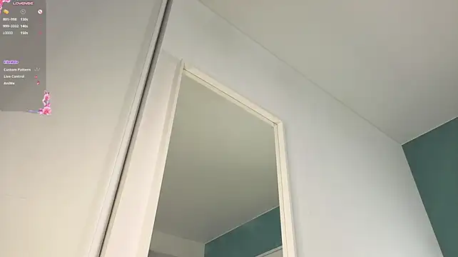 EditaBand - Risky panty tease