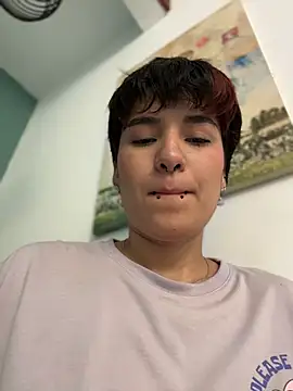 Emma_cute7 - Off pantys + control 1 min