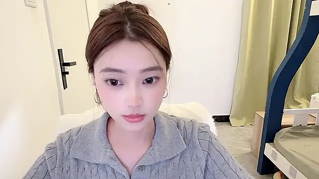 Onesarali - 如果有特别粘你的小猫咪，那一定是我变的