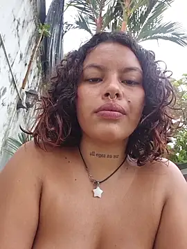 Yesica_Mcfly - Open pussy😻 i wanna see