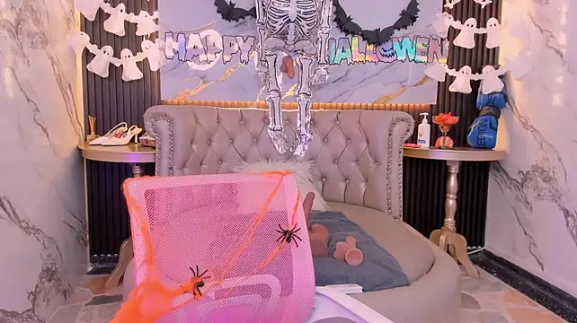 Megan_hugeboobs - WHAT MEGAN DESERVES! 🎶💅👸