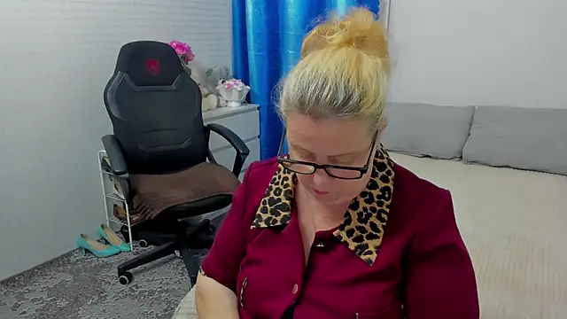Frau_Marta - surprise