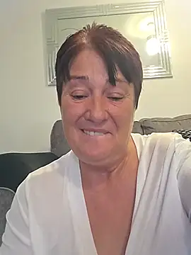NaughtyNessa53xx - Lt 3 min toy contol plus my whatsapp