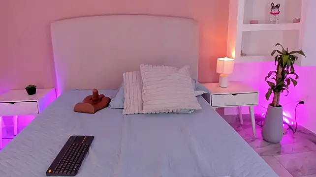 Nathalynbarnes - CREAMPUSSY AND HORNY