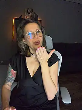 LinaMalinaz - to spoil me