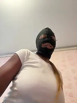 MlleDiorr - Gode la chatte +squirt💦🍑🍆🥵