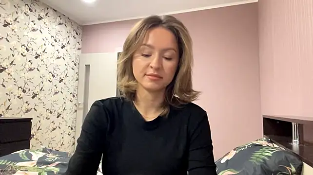 LindaPlavnik - PAANTS OFF