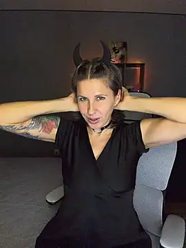 LinaMalinaz - to spoil me