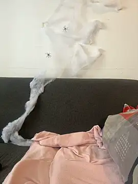 Belle_Lea - TOPLESS + FUCK TITS + CONTROL