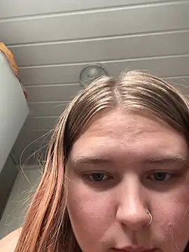 Sassi_babe - Oben ohne