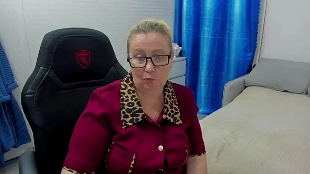 Frau_Marta - surprise