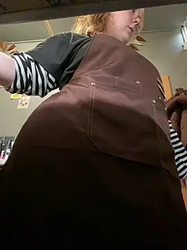 Cinnabon_ - SHOW MY PINK PUSSY HERE