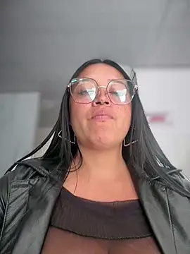 Outdoors-Mia_Khalifa - breasts exposed with drool