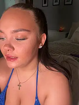 MaddisonWhitex - Tease Ass