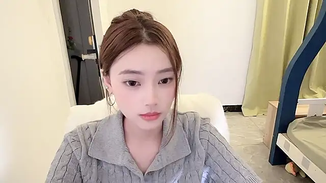 Onesarali - 如果有特别粘你的小猫咪，那一定是我变的