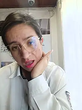 Valentina--1 - squirt in the work restroom