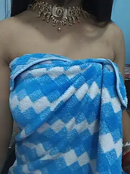 CUTE-SIMRAN- - Teddy 🧸 ride on bed