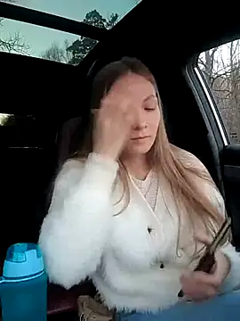 CompactBaby - show my tits
