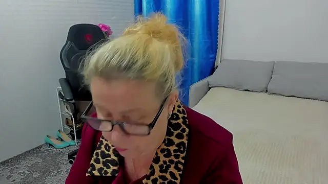 Frau_Marta - surprise
