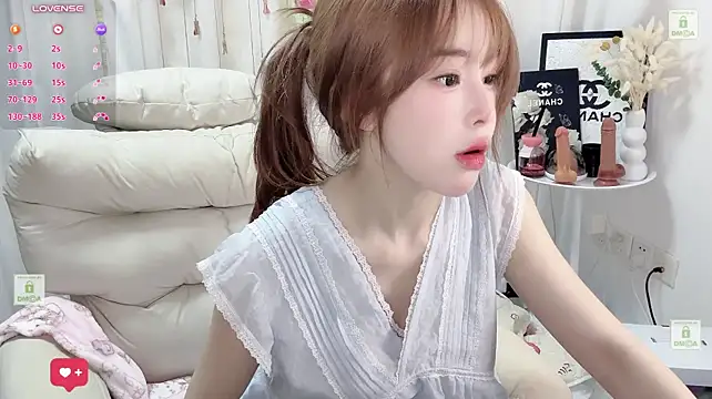 Yoyo_520 - Yoyo一直咳嗽没好转 需要疼爱和关心~脱上衣