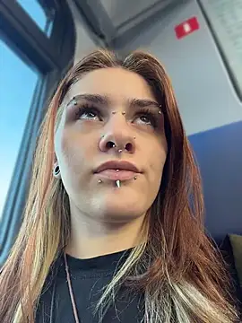 NereaMur - get completely naked and fuck yourself w