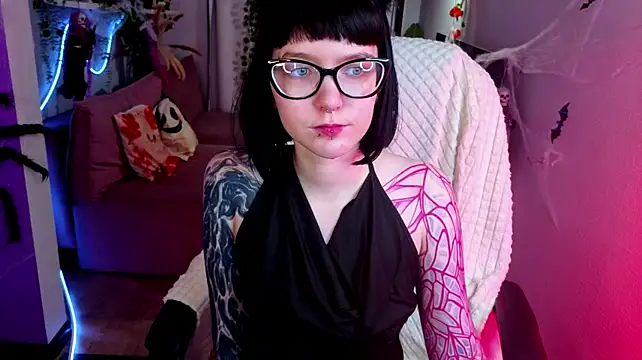 HazelTompson - NAKED SEXY ASSS