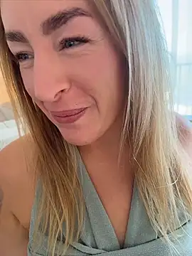 ChristinaSiemone - MY BOOBS & ASS IN YOUR FACE