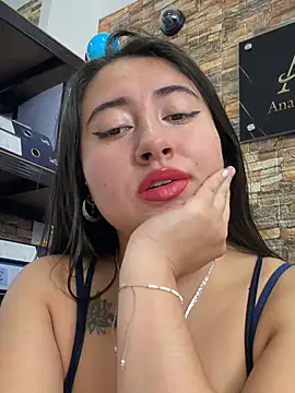 _Sarah-Office1 - 20 Spanks For My Juicy Booty 🍑