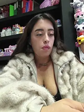 MissNyraSecret - Tits out in public in store