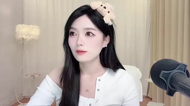 LiLy0608 - 天冷了，好想抱抱你(寒くなった、抱きしめたいな)