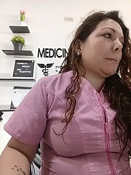 SAMANTHA--02 - I leave my wet panties in my boss's offi