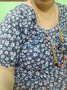 Tamil-mayasri - boobs oil