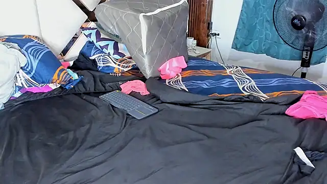 Couple_Gold69 - control machin 5 minutes