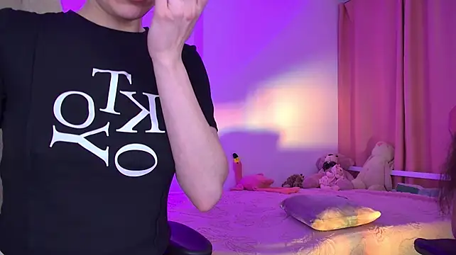 MilaStoyne - Make me happy.